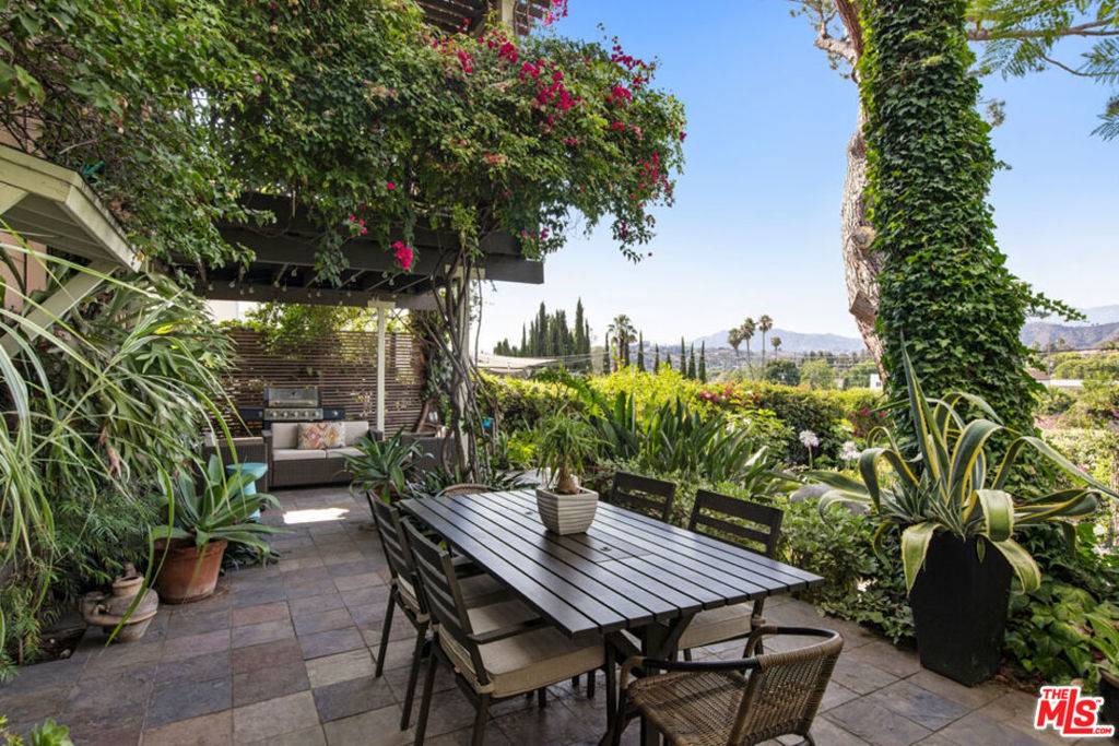 Los Angeles, CA 90042,4815 Buchanan ST