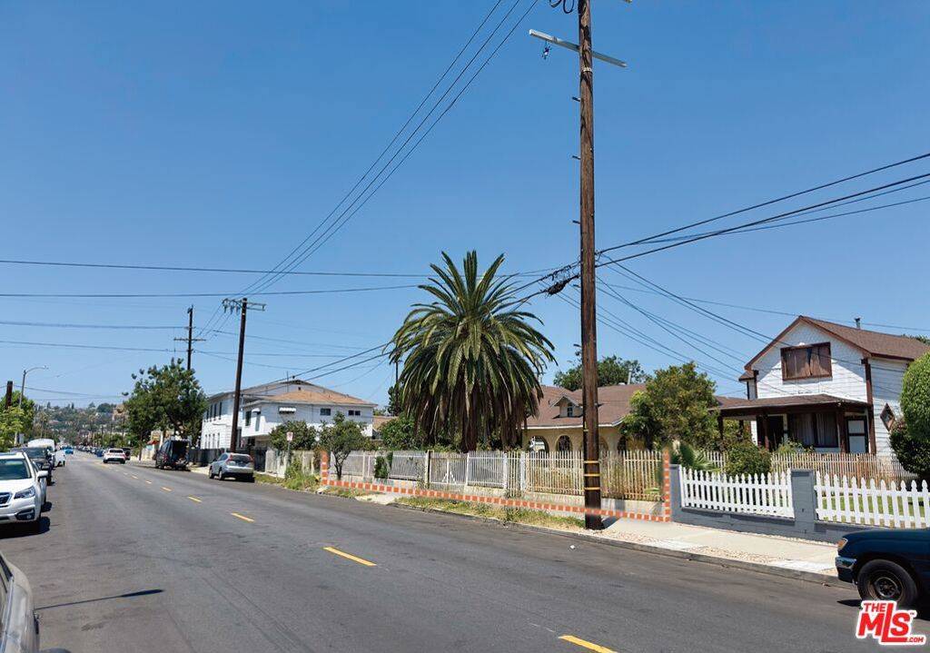 Los Angeles, CA 90031,1926 Eastlake AVE
