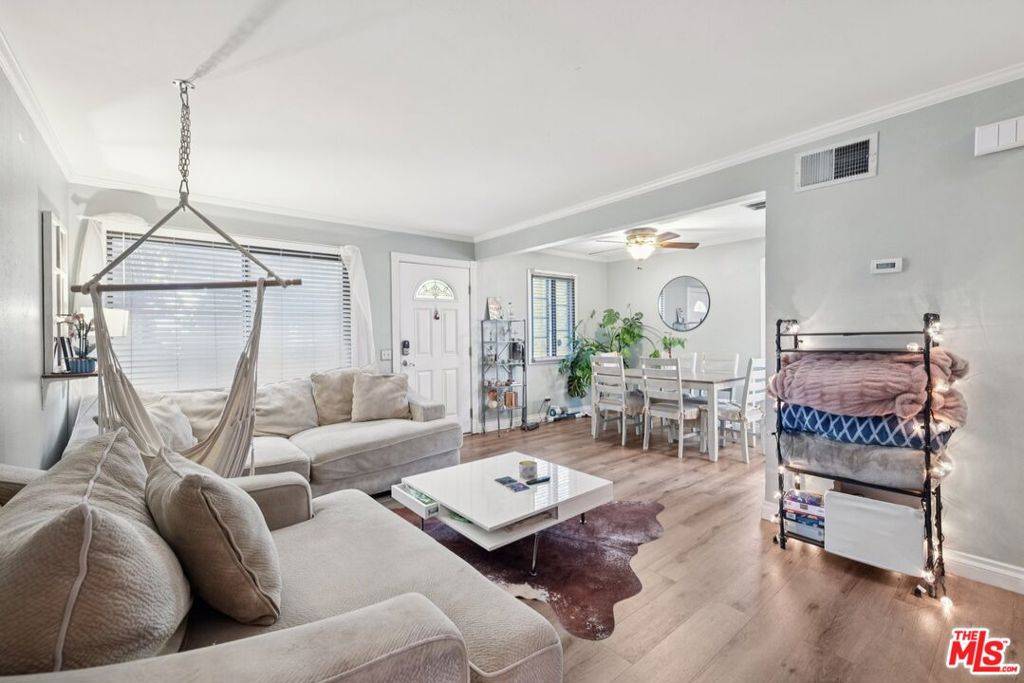 Sylmar, CA 91342,11300 Foothill BLVD #30