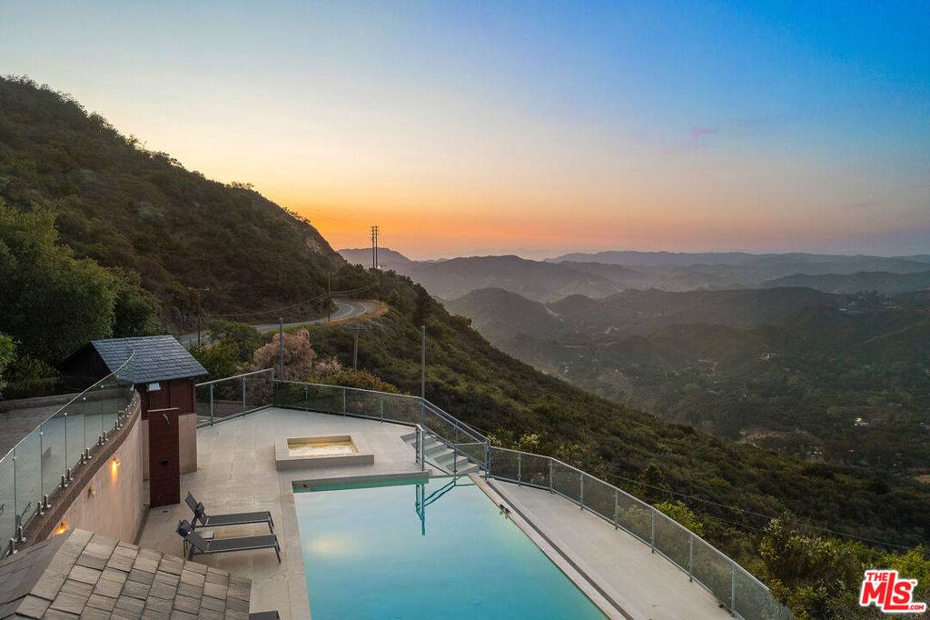 Malibu, CA 90265,25155 Piuma RD