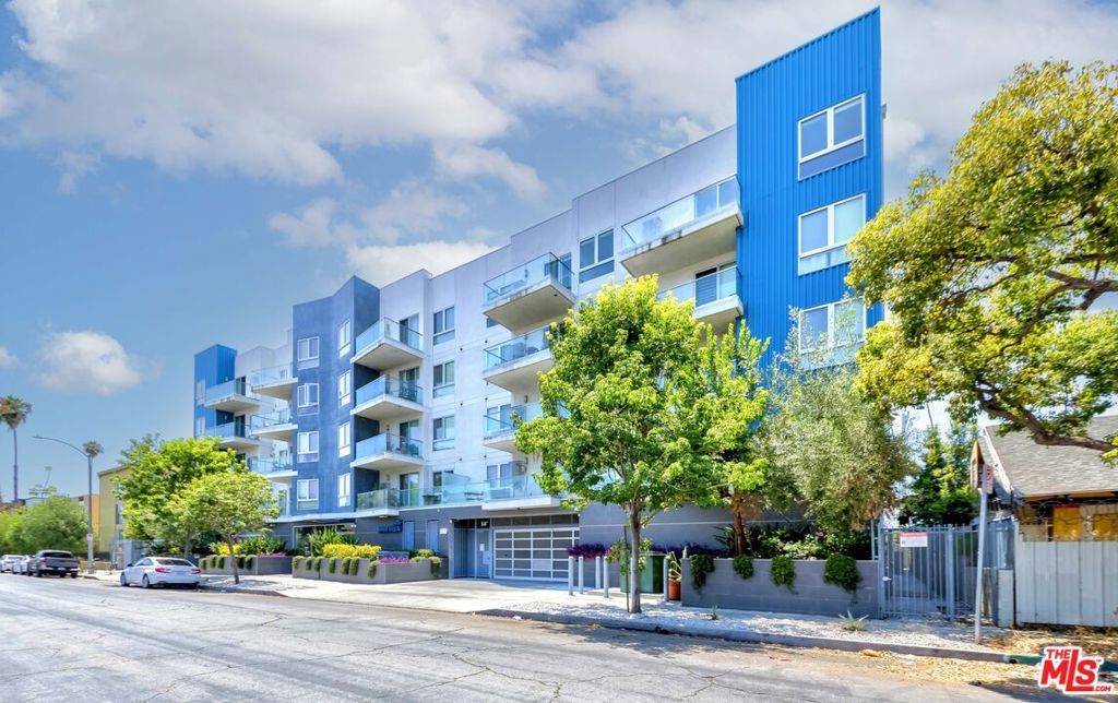 Los Angeles, CA 90004,105 S Mariposa AVE #509