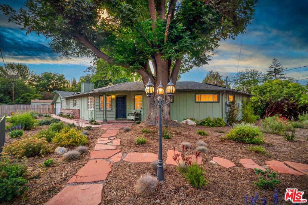 Woodland Hills, CA 91367,6001 Oakdale AVE