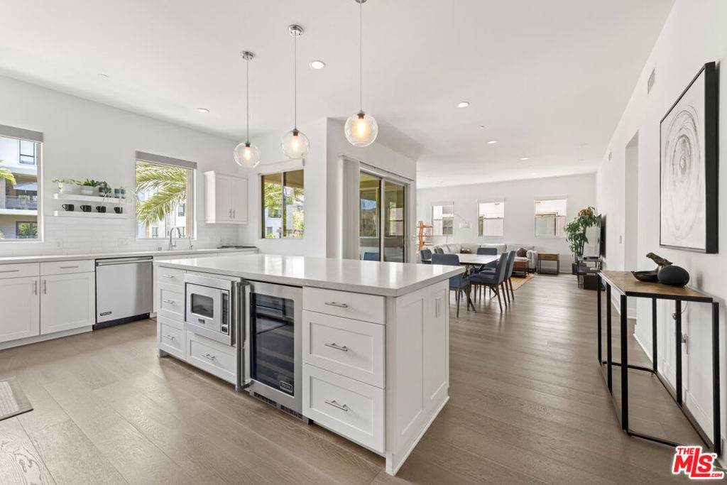 Los Angeles, CA 90094,5848 Suncatcher PL #1