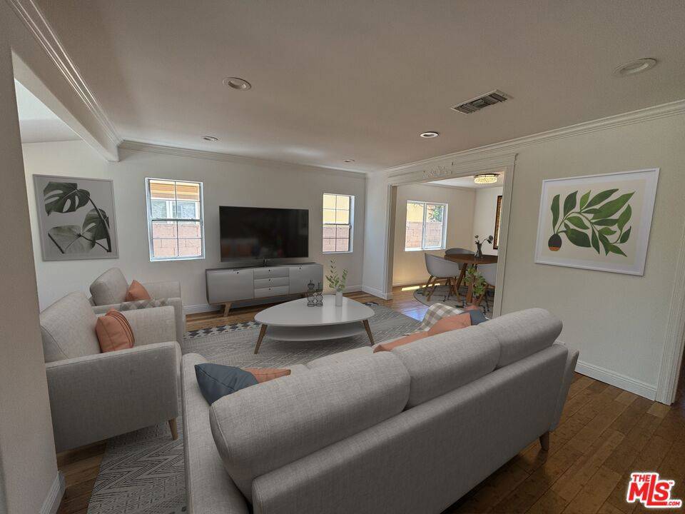 Encino, CA 91316,5049 Hesperia AVE