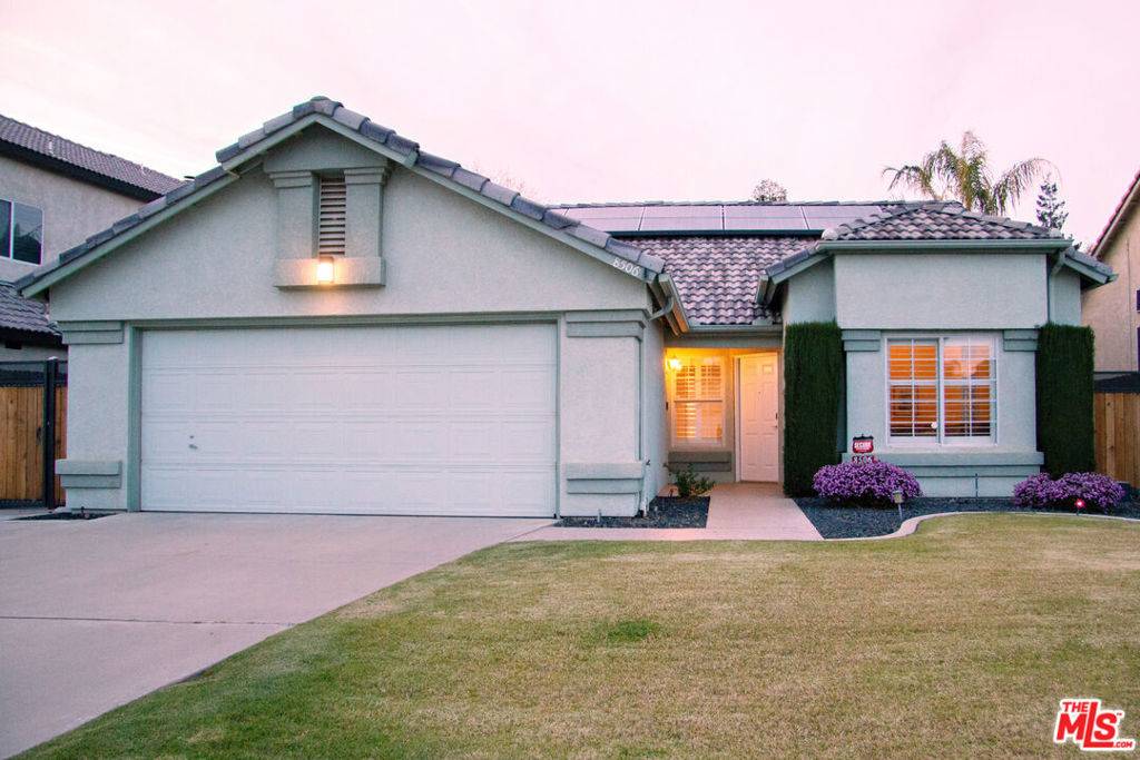 Bakersfield, CA 93312,8506 Blue Heron DR