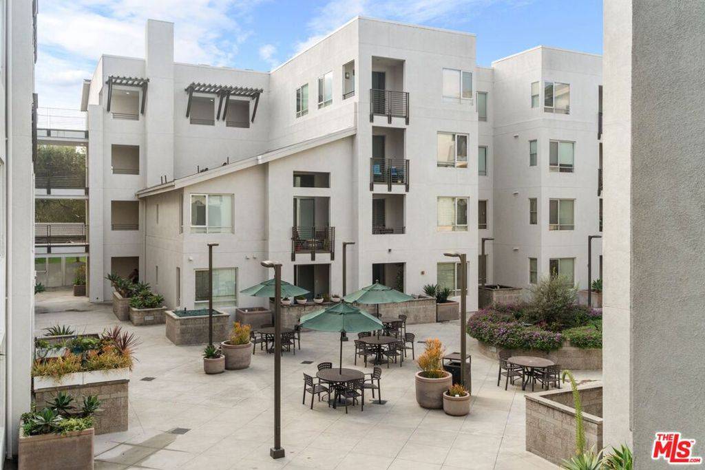 Playa Vista, CA 90094,6400 Crescent Pkwy #415