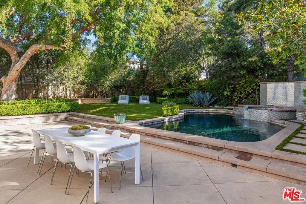 Santa Monica, CA 90402,739 20th ST