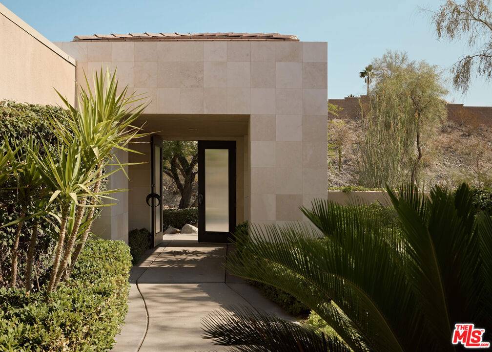Palm Desert, CA 92260,204 Metate PL