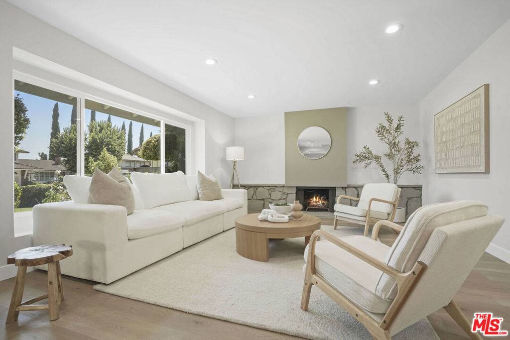 Porter Ranch, CA 91326,19009 Celtic ST