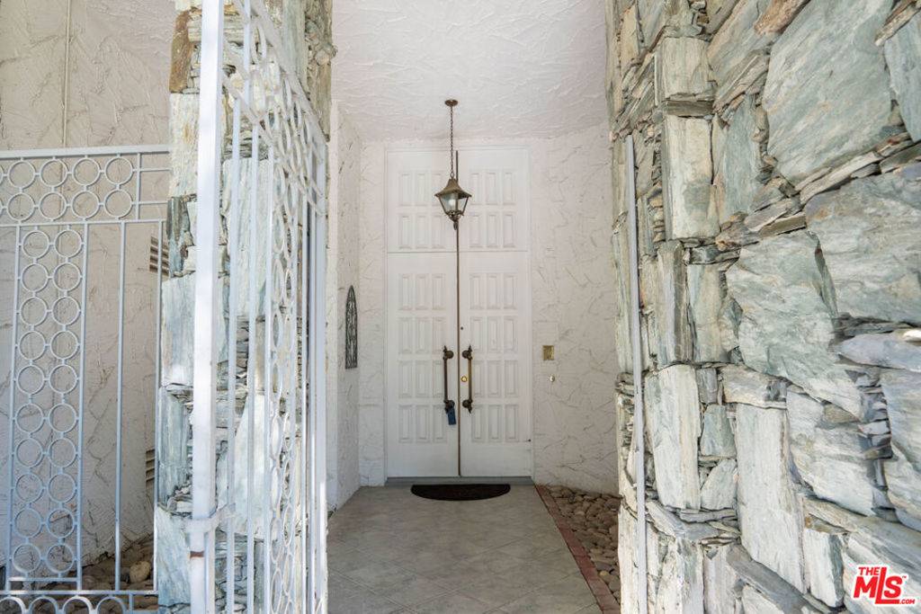 Palm Springs, CA 92264,2078 S Chico DR