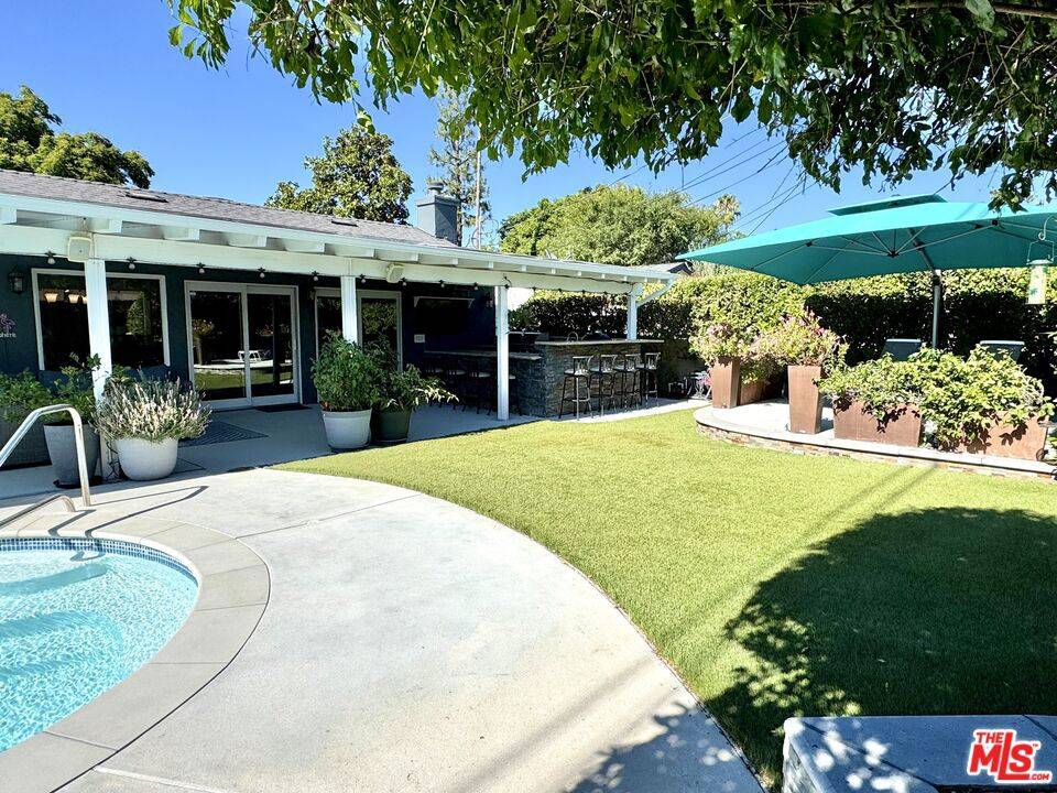 West Hills, CA 91307,22928 Vose ST