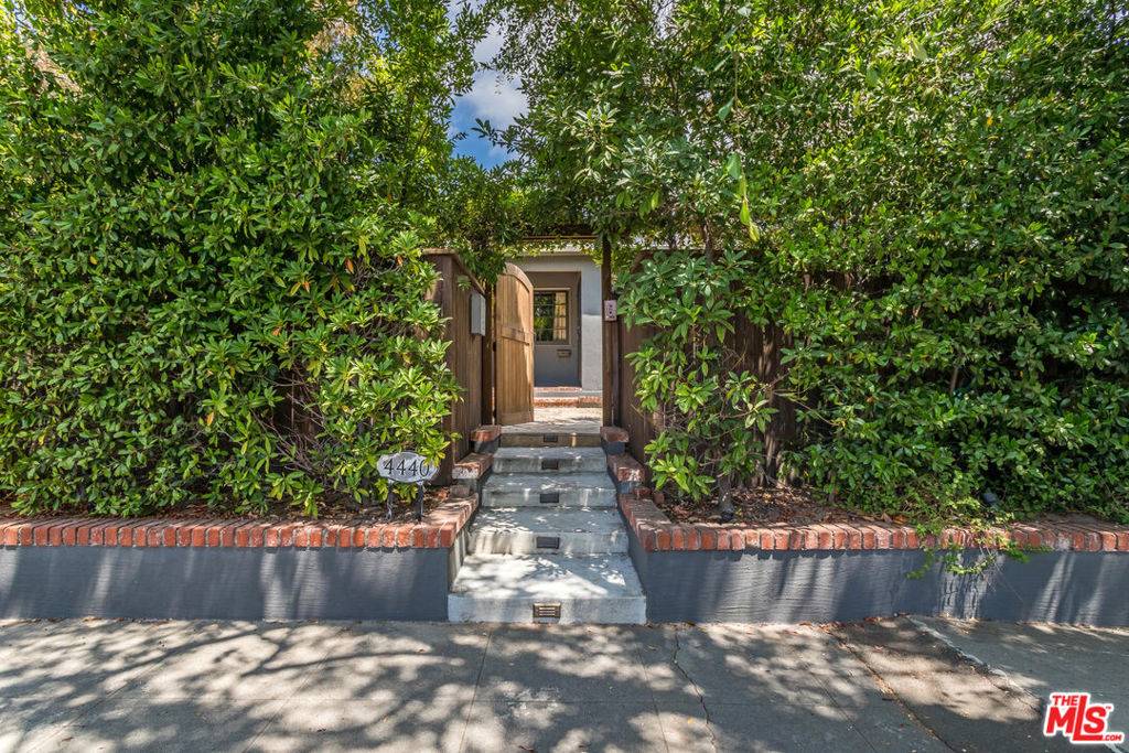 North Hollywood, CA 91602,4440 Elmer AVE