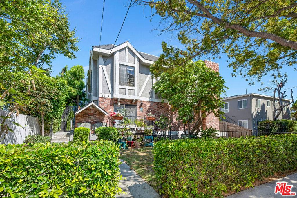 Santa Monica, CA 90404,2519 Kansas AVE #107