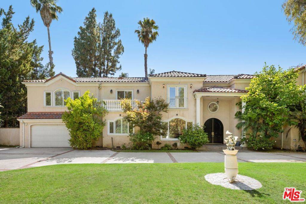 Tarzana, CA 91356,4755 Vanalden AVE