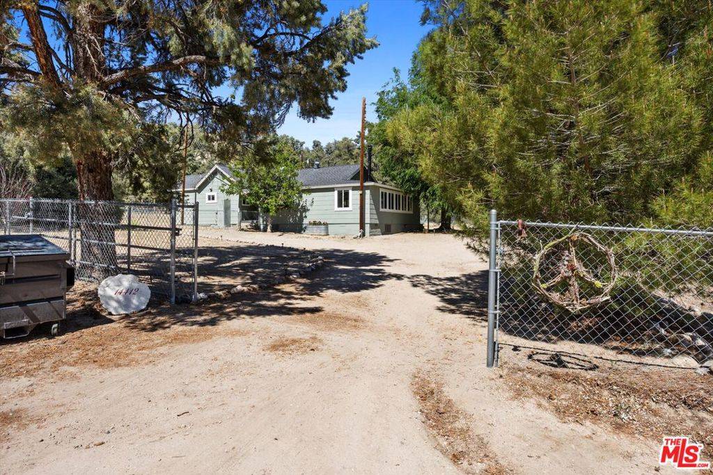 Frazier Park, CA 93225,14412 Pine AVE