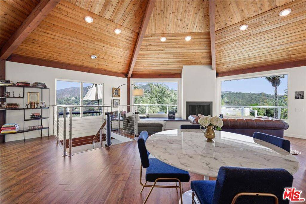 Topanga, CA 90290,1746 Deerhill TRL