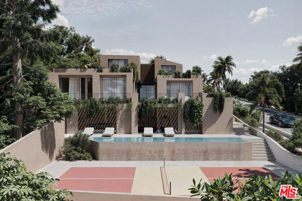 Beverly Hills, CA 90210,1119 Schuyler RD
