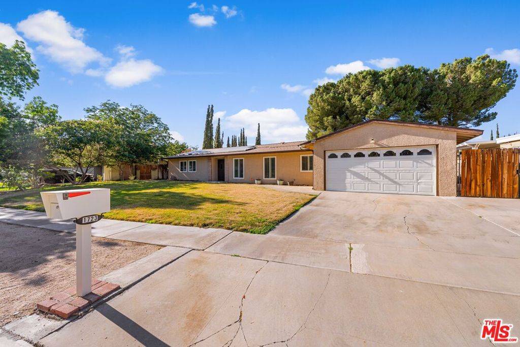 Lancaster, CA 93534,1723 Staffordshire DR