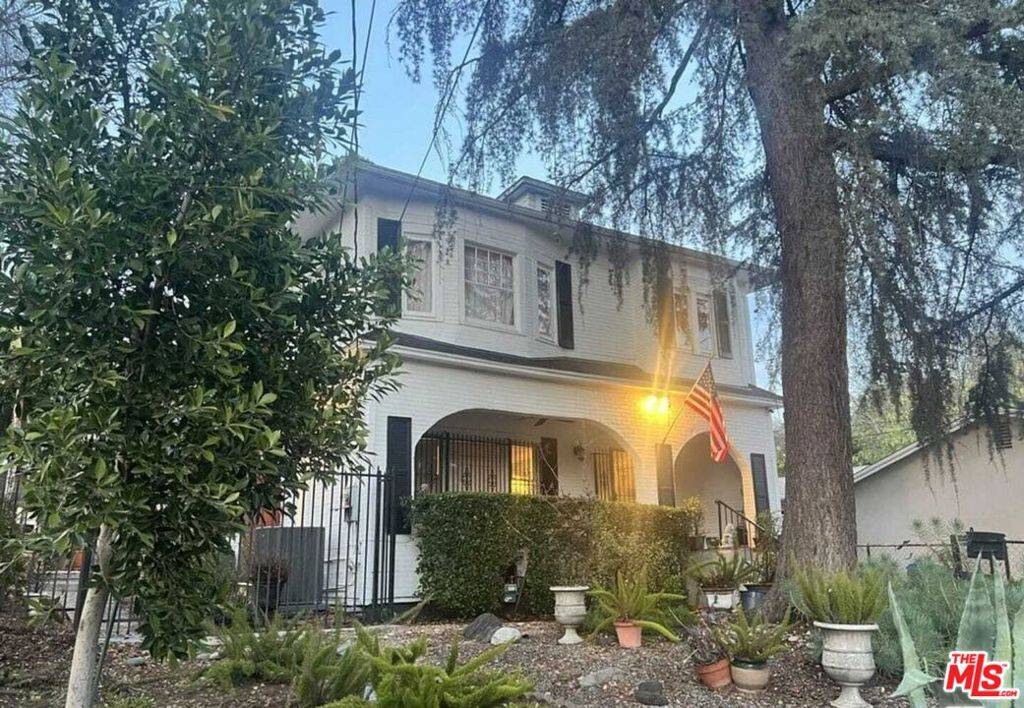 Los Angeles, CA 90042,6533 Meridian ST