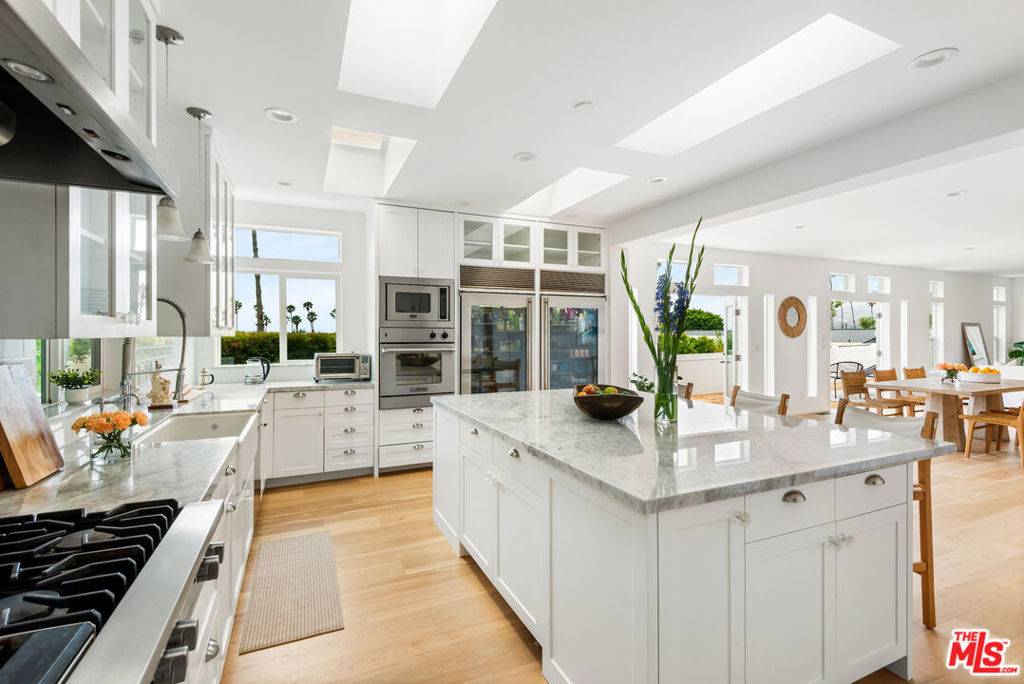 Malibu, CA 90265,29500 Heathercliff RD #285
