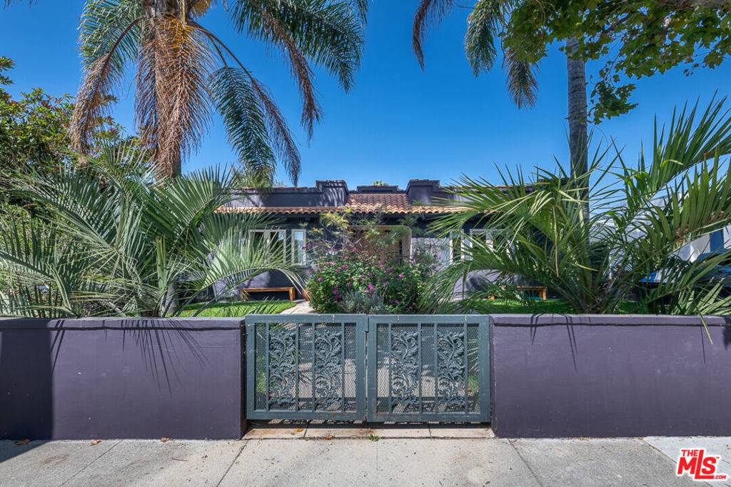 West Hollywood, CA 90046,1207 Poinsettia DR