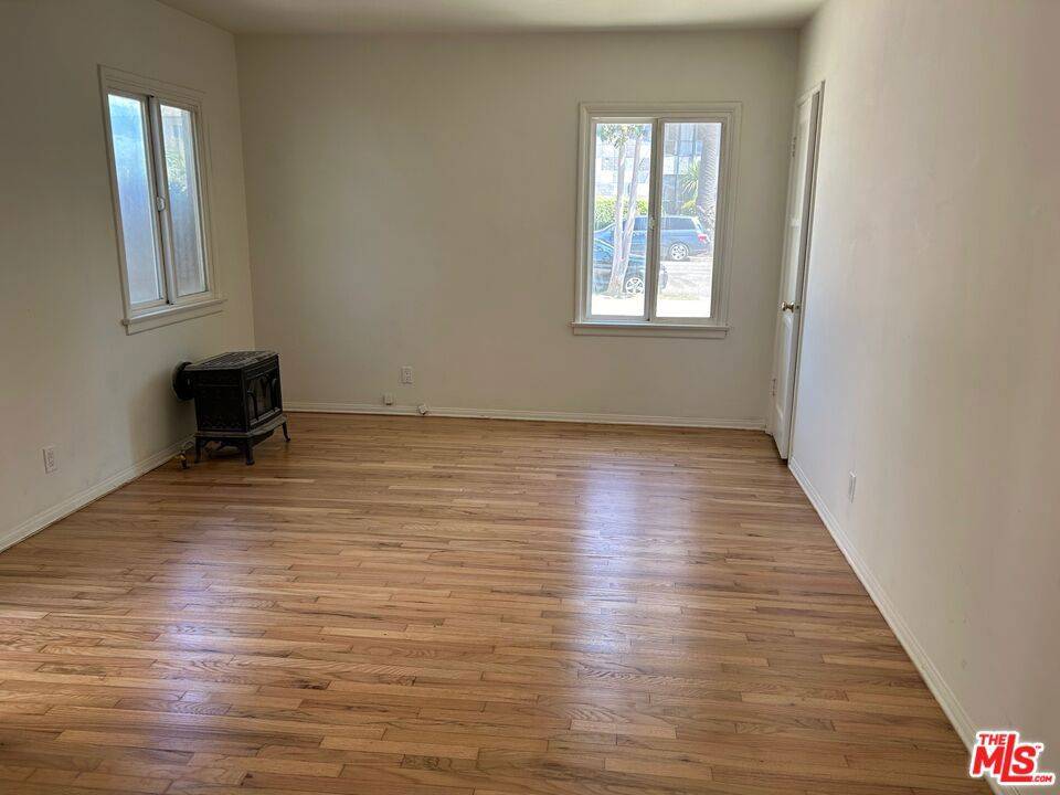 Santa Monica, CA 90404,1444 Yale ST #A