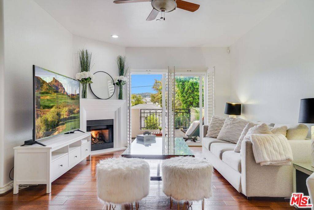 Studio City, CA 91604,12449 Kling ST #102