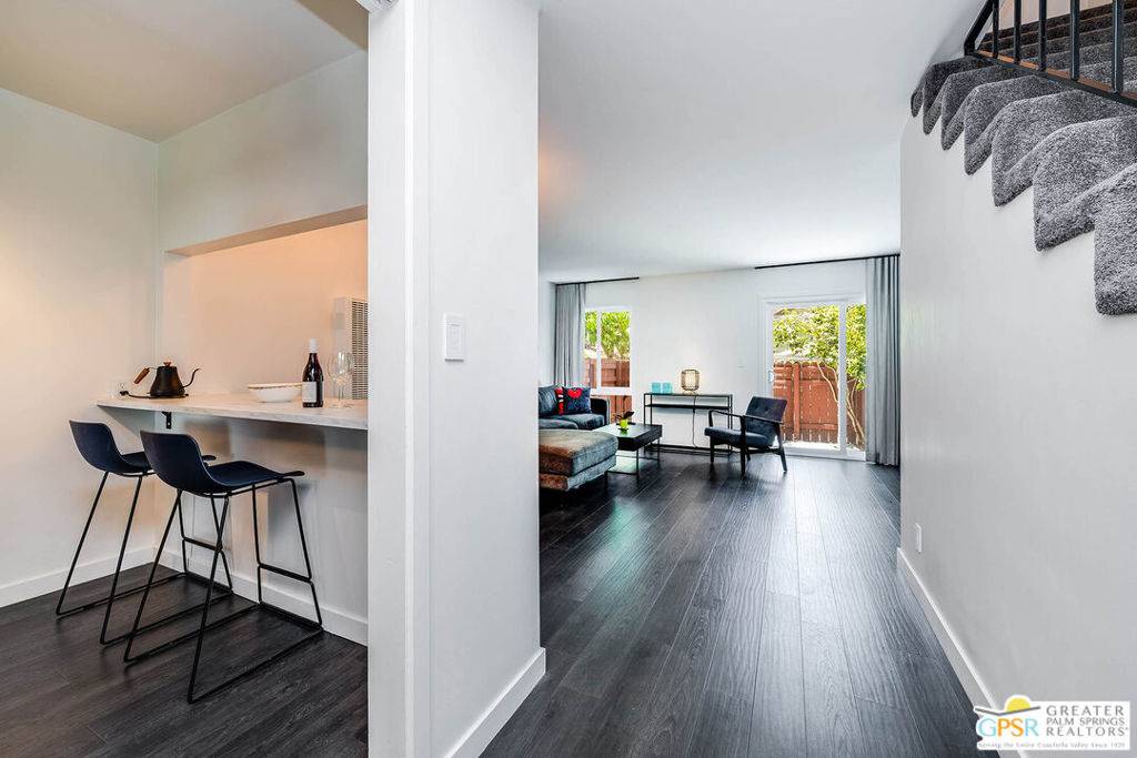 Los Angeles, CA 90042,241 S Avenue 57 #123