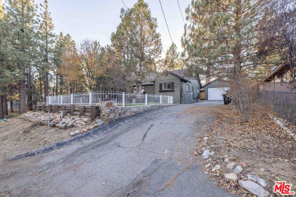 Big Bear City, CA 92314,333 Downey DR