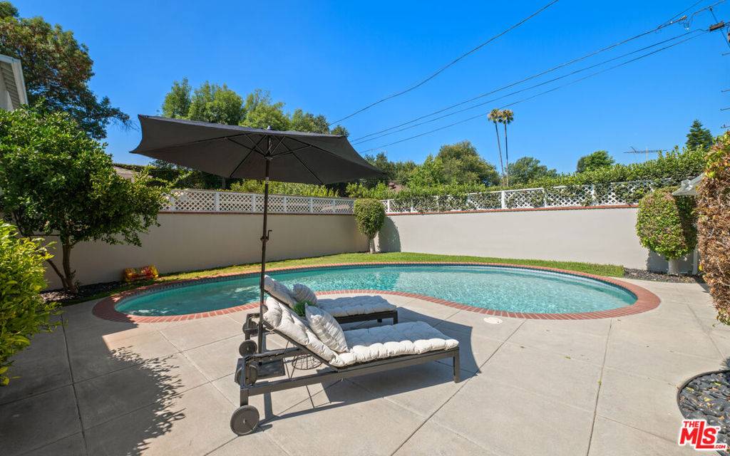 Toluca Lake, CA 91602,4547 Ledge AVE