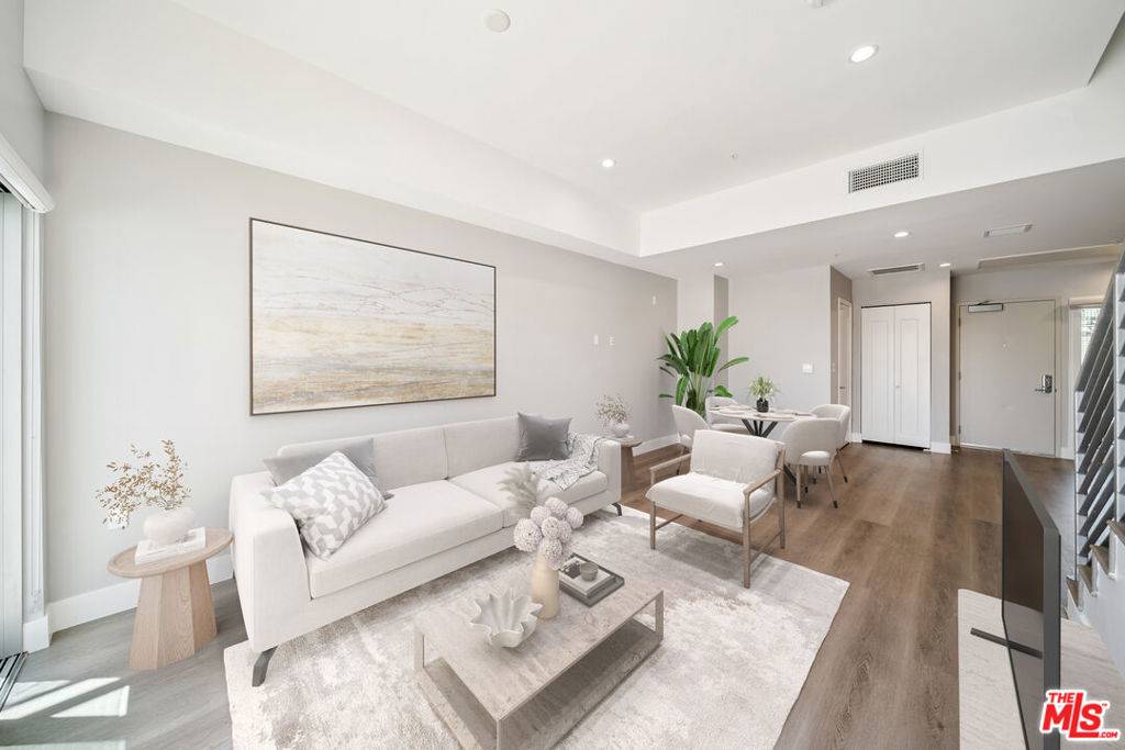 West Hollywood, CA 90046,1223 N Hayworth AVE #9