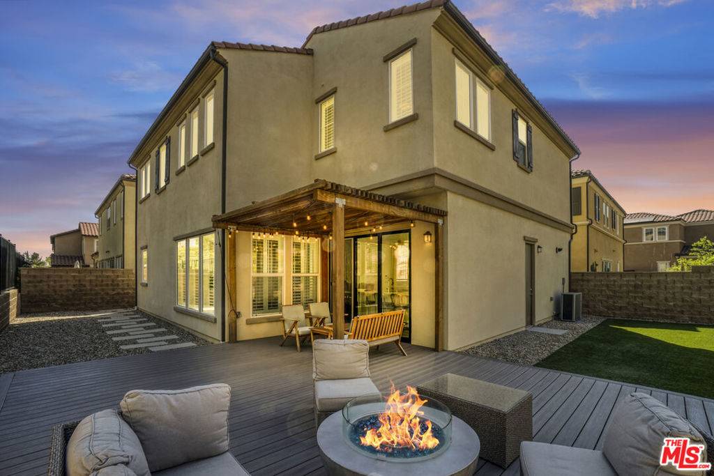 Porter Ranch, CA 91326,20629 W Chestnut CIR