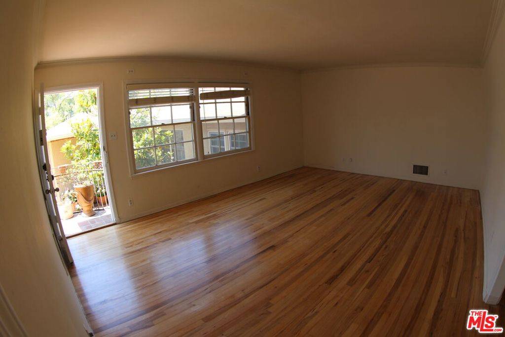 Los Angeles, CA 90024,1606 Glendon AVE