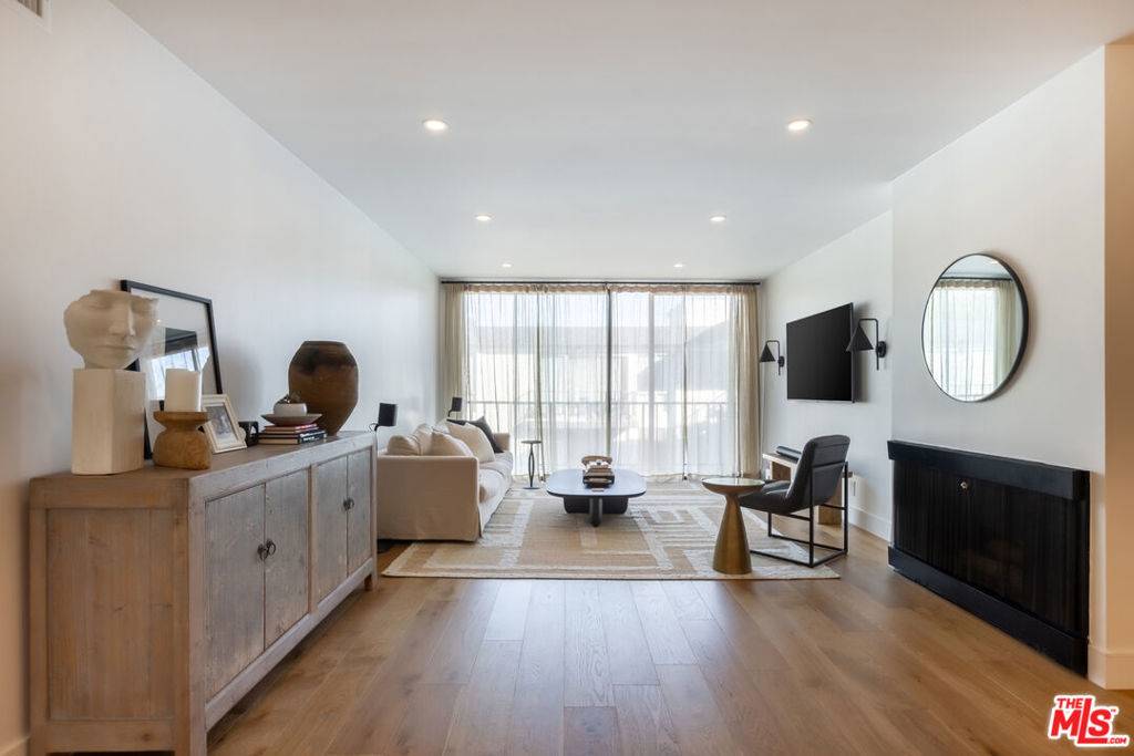 West Hollywood, CA 90046,1351 N Crescent Heights BLVD #316