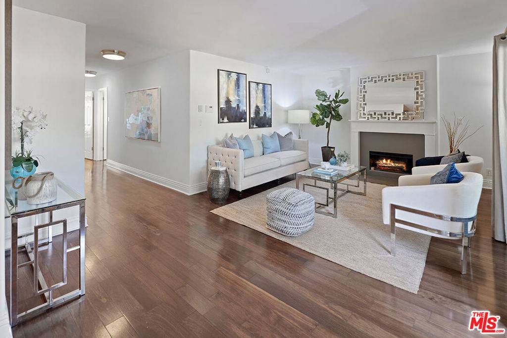 Santa Monica, CA 90404,1320 Princeton ST #101