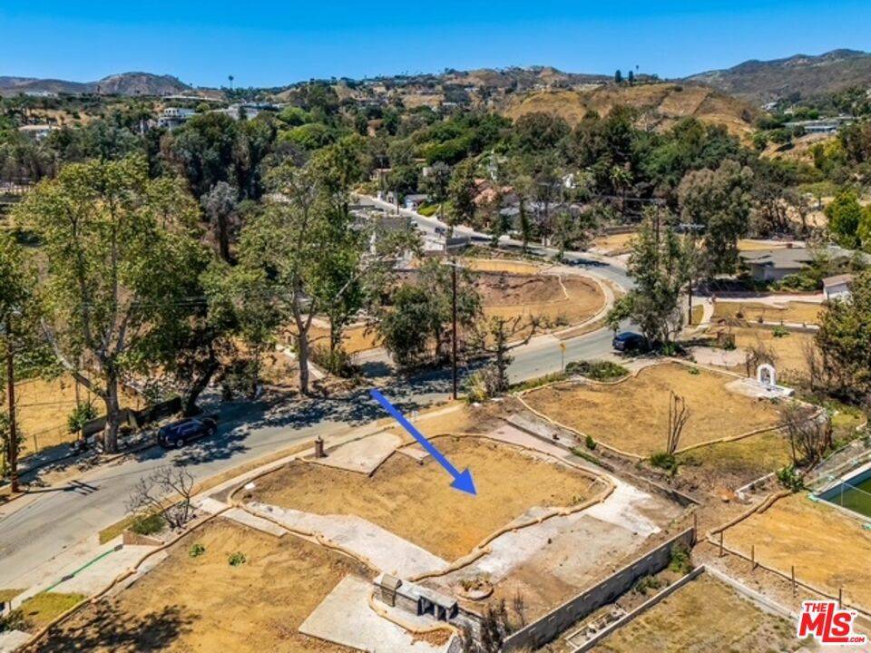 Pacific Palisades, CA 90272,16327 Akron ST