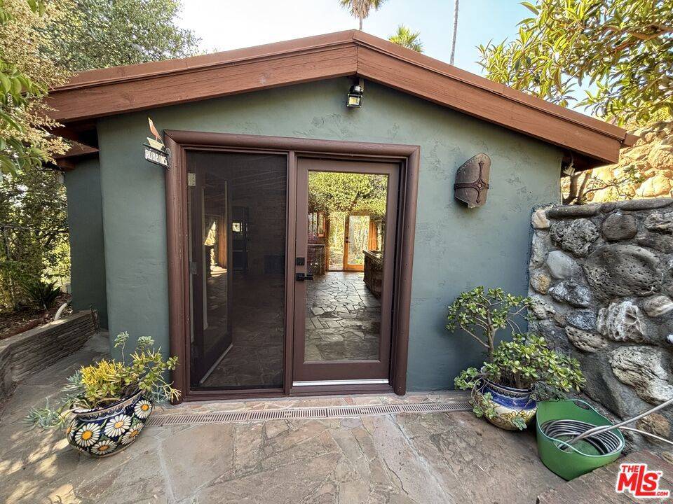 Malibu, CA 90265,2033 Corral Canyon RD