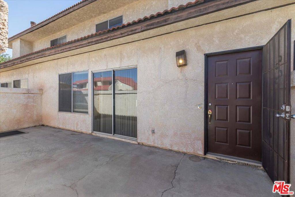 Lancaster, CA 93536,2104 El Domingo CIR