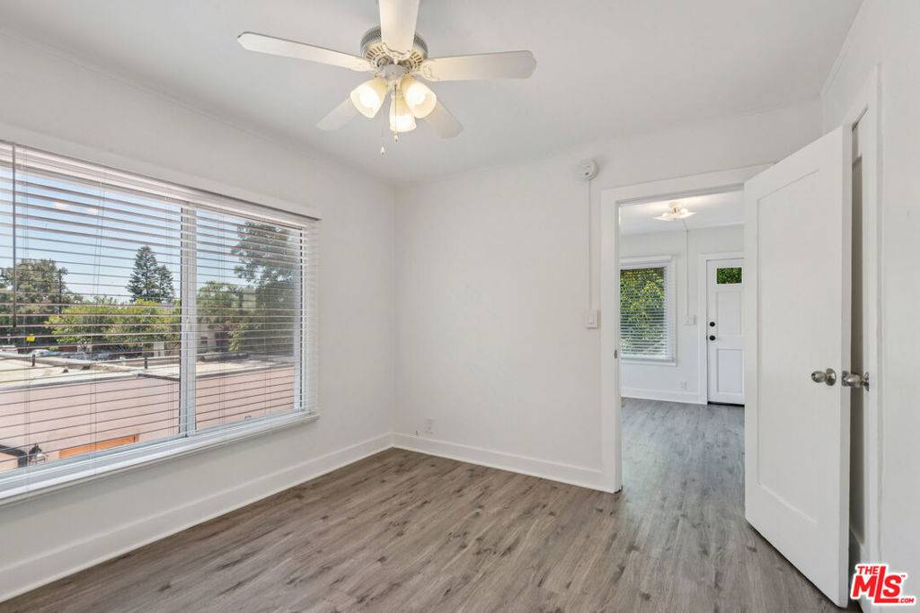 Venice, CA 90291,254 5th AVE
