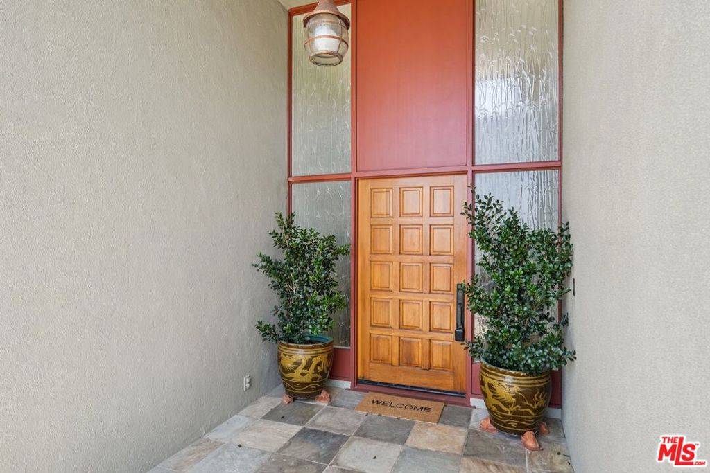Malibu, CA 90265,3543 Shoreheights DR
