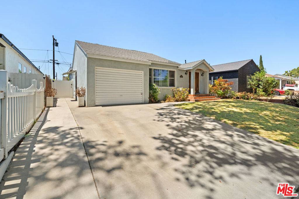 Lakewood, CA 90712,5629 Graywood AVE