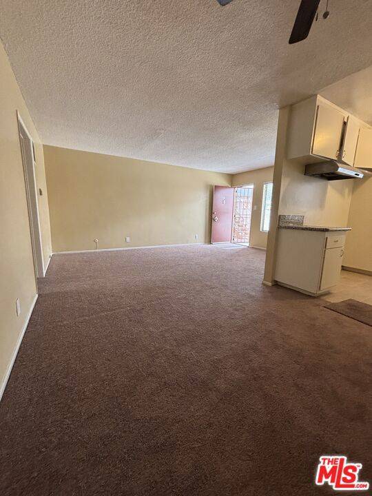 Los Angeles, CA 90043,6015 10th AVE #4