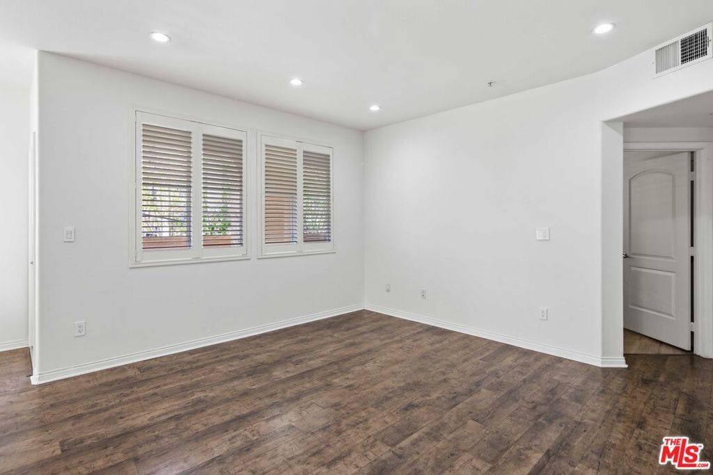 Los Angeles, CA 90031,360 W Avenue 26 #126