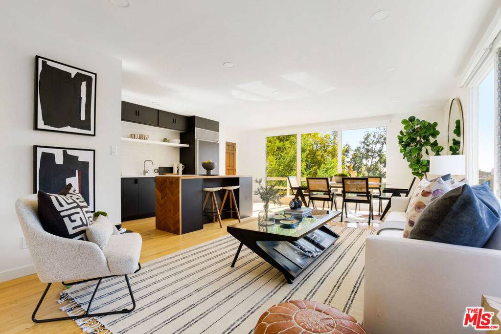 Beverly Hills, CA 90210,1311 Braeridge DR