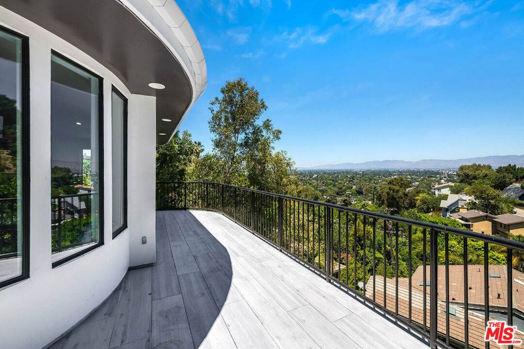 Studio City, CA 91604,11411 Decente CT