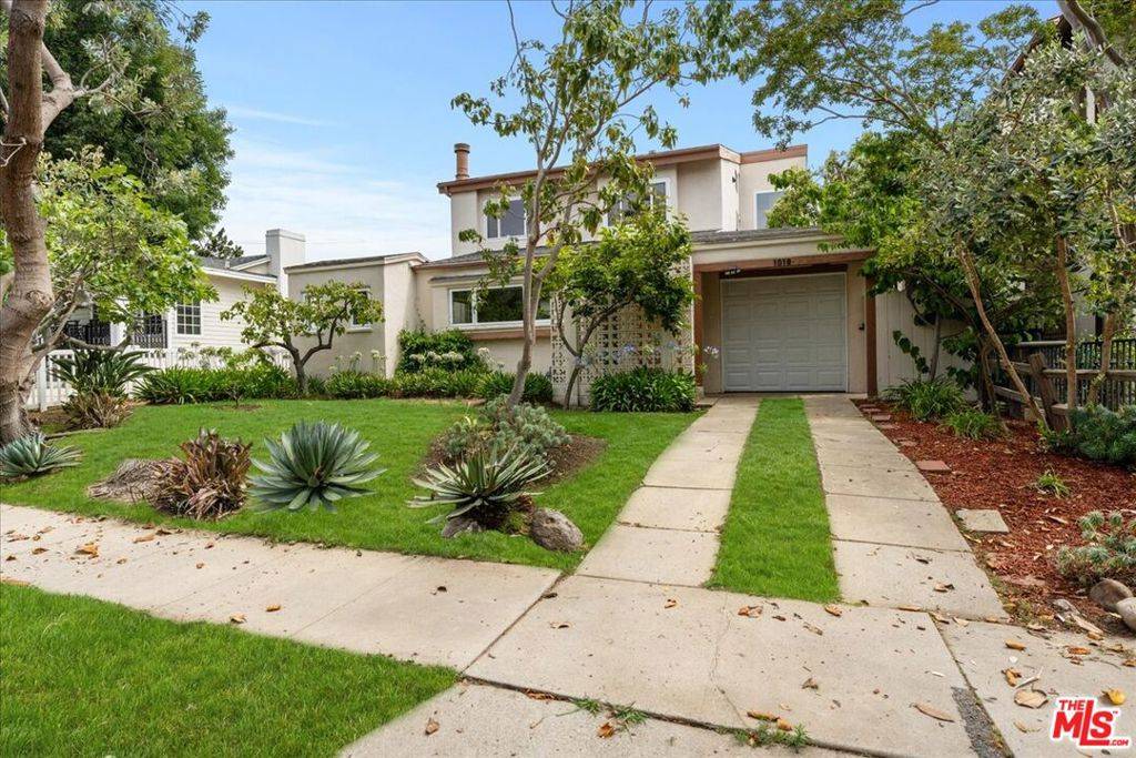 Los Angeles, CA 90049,1018 Wellesley AVE