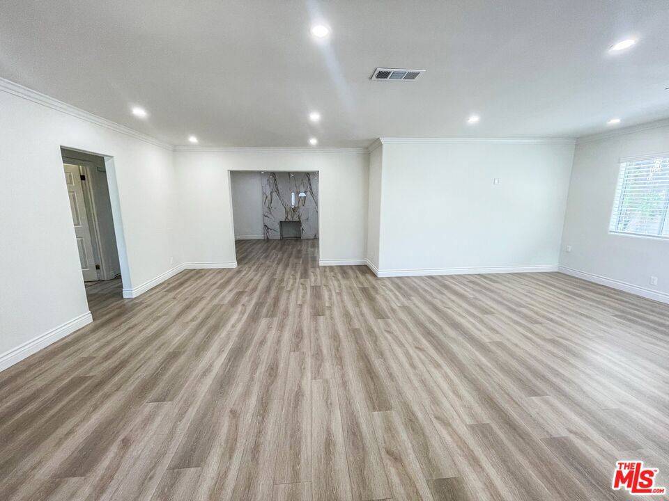 Valley Village, CA 91607,12612 Hatteras ST
