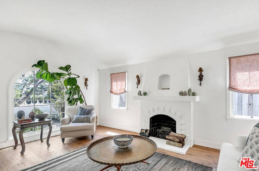 Sherman Oaks, CA 91411,14641 Albers ST