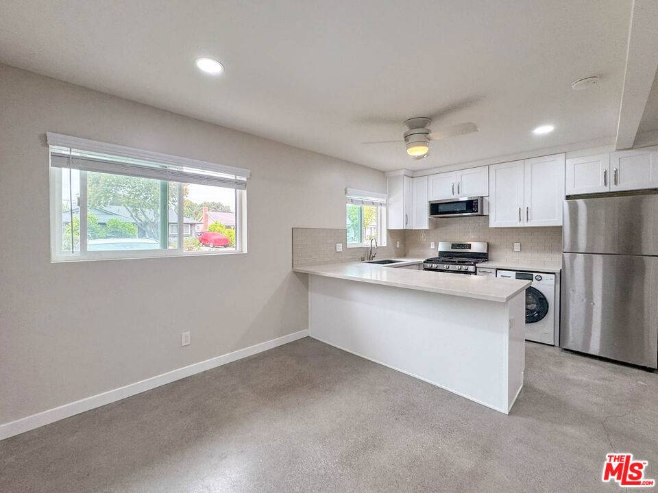 Long Beach, CA 90808,6802 E Huntdale ST #A