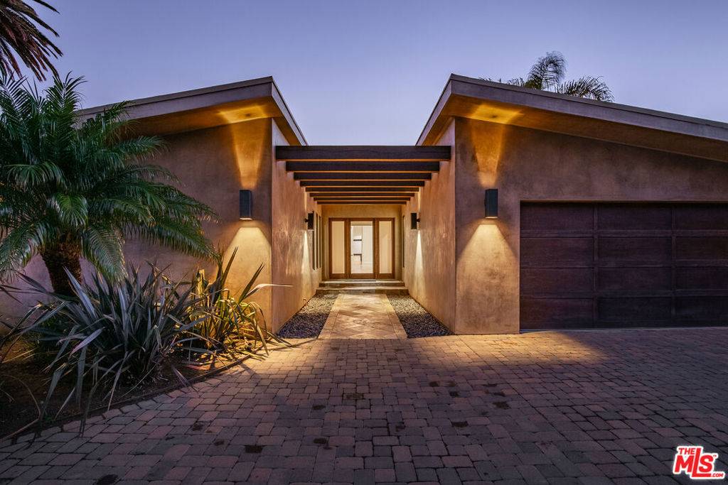 Malibu, CA 90265,20247 PIEDRA CHICA RD